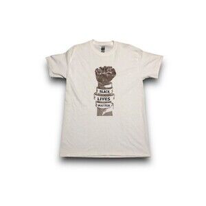 Men's "Black Lives Matter" Graphic Shirt - Med